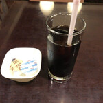 いくら丼 旨い魚と肴 北の幸 釧路港 - アイスコーヒー