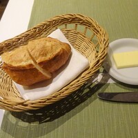 ビストロ ボンファム - Menu madam：パン、バター