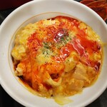 Nakau - 麻辣チーズ親子丼並630円（麻辣ソースかけた後）