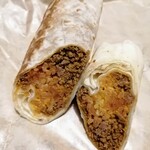 タコベル - チージービーフブリトーは野菜ナシの太巻き的携帯食
