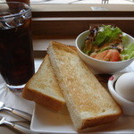 エ プロント - モーニングセットＡ：３８０円