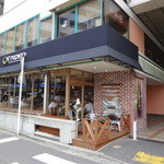 エ プロント - テラス席もあります