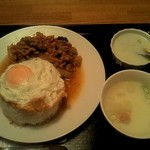 バンセーン アロイチンチン - ガパオラーカオ