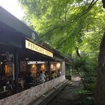 ペパカフェ・フォレスト - 井の頭公園の 小高い丘の上にあります