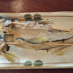 鮎茶屋 巴 - サービスの骨唐揚げ