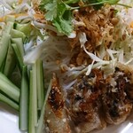 ベトナムレストラン バンブー - この野菜の下に麺が