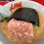 ラーメン山岡家  秋田寺内店 - 醤油チャーシュー麺
