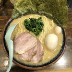 横浜家系ラーメン 中野家 - 