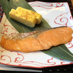 界 仙石原 - 焼魚と玉子焼き
