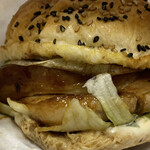 HaP CAFE&BAR - 知床クリーンポーク使用の
            BBQ仕立て♬︎
            美味しい豚肉がたっぷり♡