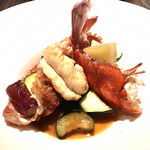 KAZAN - カナディアンロブスターのアメリケーヌソース。