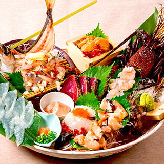 五島直送の季節によって変わる鮮魚のお刺身をご用意◎
