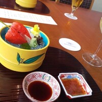 隨縁亭 ホテルモントレ グラスミア大阪 - 目板鰈と剣先烏賊の刺身