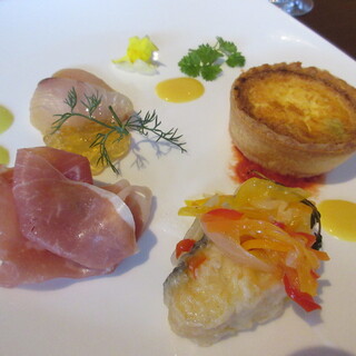 トラットリア アンド カフェ パッソ_0