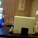 料理屋 兆治 - 仕切りは簾