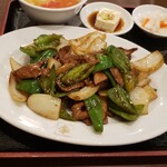 Nakayama Hanten - レバーとピーマン炒め・スープ・冷奴・漬物