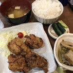 家庭料理居酒屋 よってって - ♪鳥唐揚げみそ味定食 ¥500