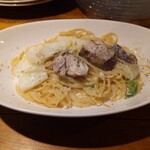 リトロボ - くんせいチキンと白菜のクリームパスタ