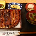 炭火焼うなぎ 東山物産 - 上重