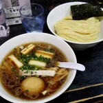 塩そば専門店 桑ばら - 秋刀魚節と鴨の胸腺のつけそば