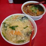 中華料理 珍龍 - お昼のサービス（702円）