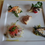 タヴェルナ パッキア - 前菜５種盛り合わせ　　妻のです(^_-)-☆。。。シェアしましたよん♪　セットで￥1680