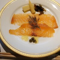 洋食 つばき - 自家製スモークサーモン