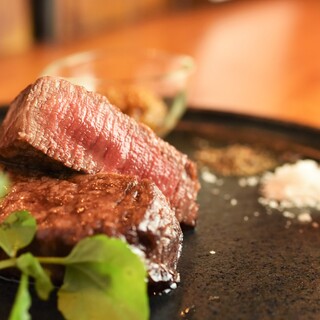 調味料の一つ一つにまでこだわった高品質食材をリーズナブルに。