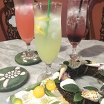カフェ ファイブ - 夏の爽やかソーダドリンク♪