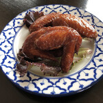 タイ料理ハウス ピサヌローク - ピーカイ(鶏手羽の唐揚げ)
