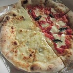 Pizza Bar NAPOLI - マリッジ(ﾏﾙｹﾞﾘｰﾀ×ｸﾜﾄﾛﾌｫﾙﾏｯｼﾞ)