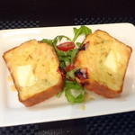 サンフォコン - サーモンとクリームチーズのケークサレ