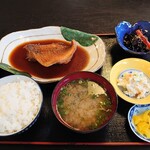 お食事処 肴町 - 赤魚煮付け定食750円（税込）