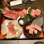 黒毛和牛焼肉 薩摩 牛の蔵 - 厚切りステーキ玉手箱