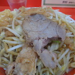 麺でる - 今日の豚は柔らかかったな～