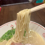 とんこつラーメン専門 八味豚骨 - 