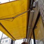 麺でる - テントは助かる