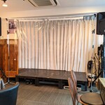 ライブハウス 窓枠カフェ アオゾラ - 