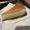 スターバックス・コーヒー - ニューヨークチーズケーキ…420円+税