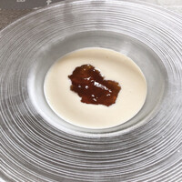 ＢＩＳＴＲＯ Ｂｏｎｎｅ－ｃｈｅｒｅ - 玉ねぎとコンソメジュレの冷製スープ