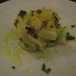 ICARO miyamoto - アオリイカとプンタレッラのサラダ　伊・サルディーニャ州産のカラスミがけ2