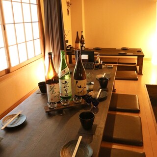 2階掘り炬燵席は10〜13名様で半貸切が可能です。