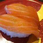 回転寿したかくら - サーモン