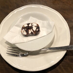 ワインレストラン ドミナス - チョコレートサラミ