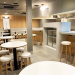 浜焼ボーイと串カツガール - 通常営業中