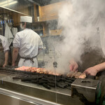 伊勢廣 京橋本店 - 備長炭で焼き焼き！