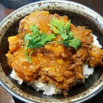 吟麺 今日華 - 限定飯「牛すじのトマト煮込みめし」(2020年6月28日)