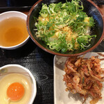 丸亀製麺 - 天丼用ごはん、卵、海鮮かき揚げ350円税込！