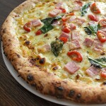 Pizzeria 244 - BTB(ベーコン・トマト・バジル)