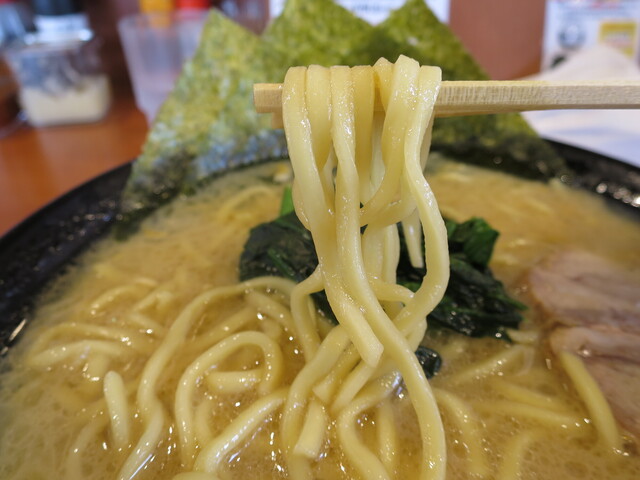 横浜家系ラーメン こめよし家 関マーゴ店 刃物会館前 ラーメン 食べログ 横浜家系ラーメン こめよし家 関マーゴ店 刃物会館前 ラーメン 食べログ